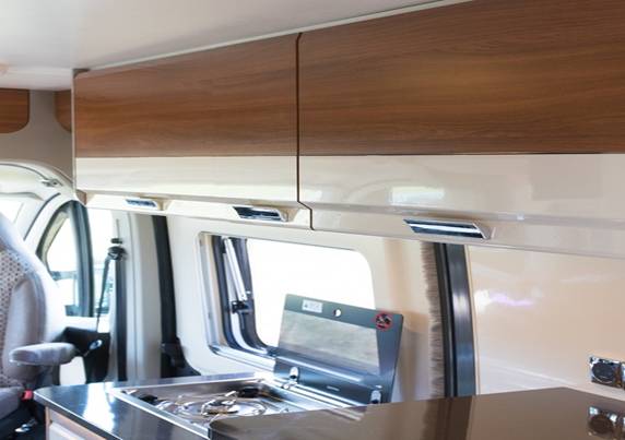 slim-line-kuehlschrank-2.jpg
