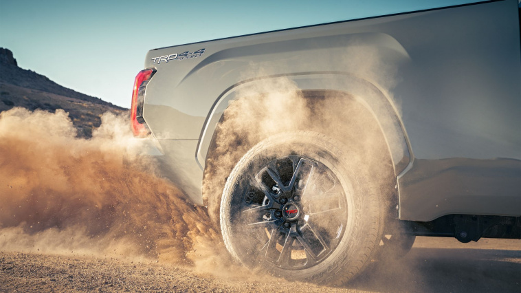 Toyota Tundra - фото №11