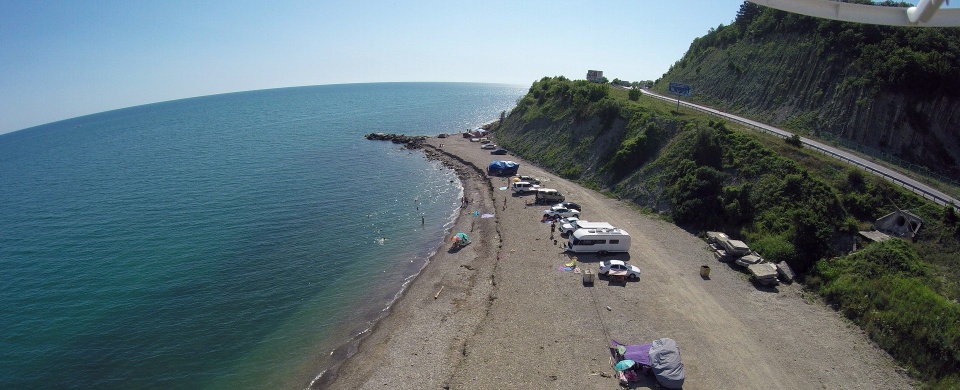 Кемпинг 'Морская волна' и аквапарк в Джубге