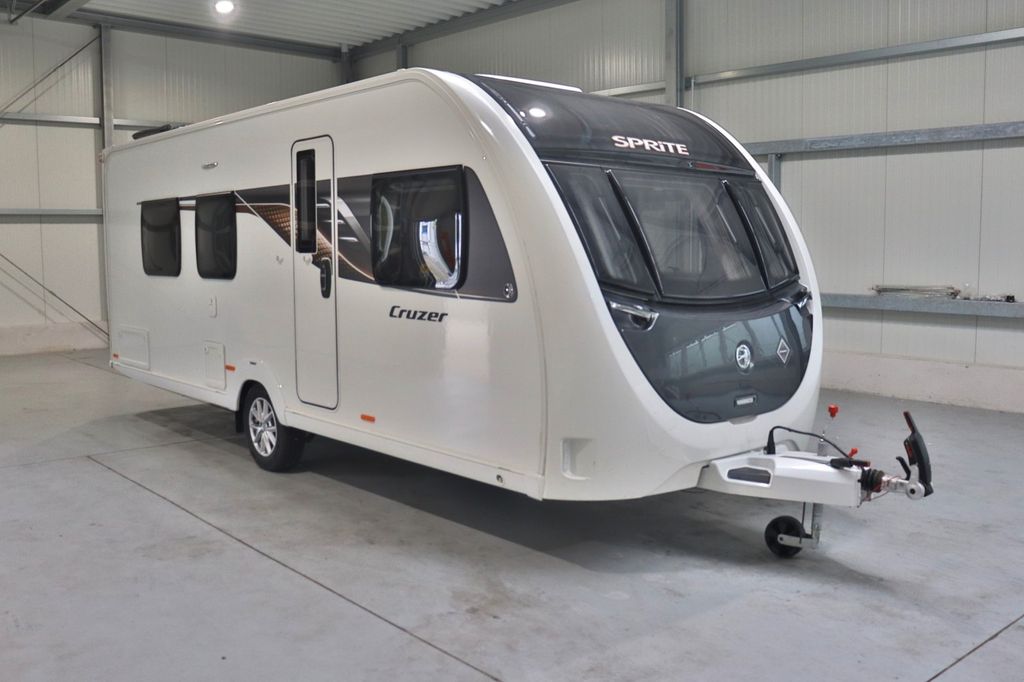 Sprite Cruizer 520 SR - 1.HAND-Queensbett-Sat-
