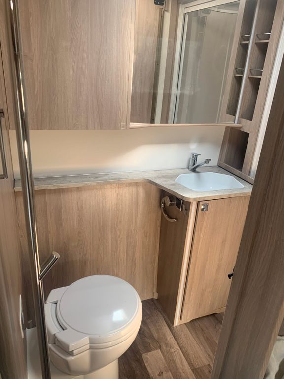 Kabe Royal 630 TDL Markise SAT Citywasser