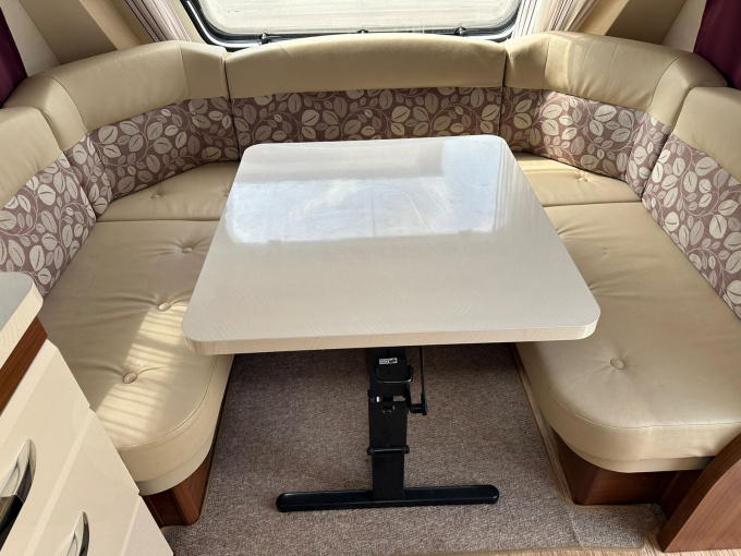 Hobby Excellent 540 WLU