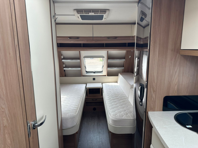 Hobby De Luxe 495 UL