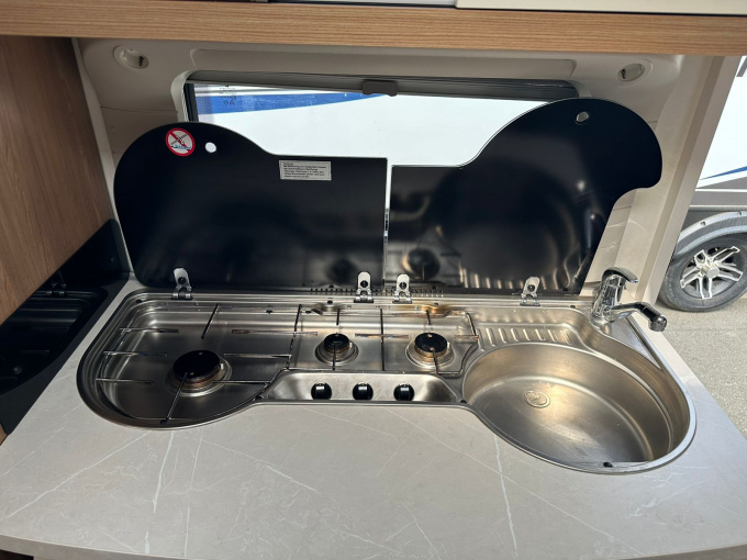 Hobby De Luxe 495 UL