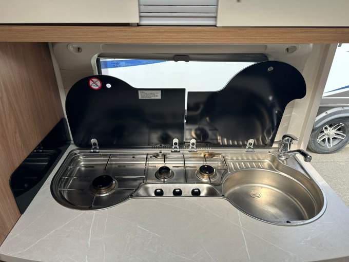 Hobby De Luxe 495 UL