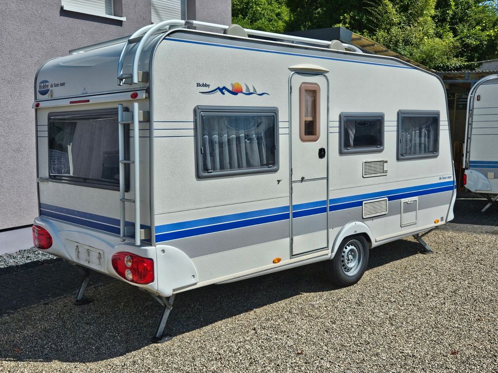 Hobby de luxe easy 450, 100km,  Festbett, Zelt, Therme