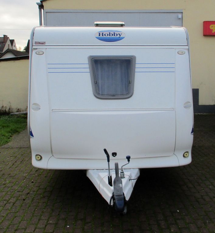 Hobby 460UFE/Festbett/Vorzelt/100KM/4Pers./WC