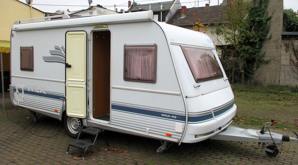 Wilk S5 450/Festbett/Mover/Markise/4Pers./WC/100KM