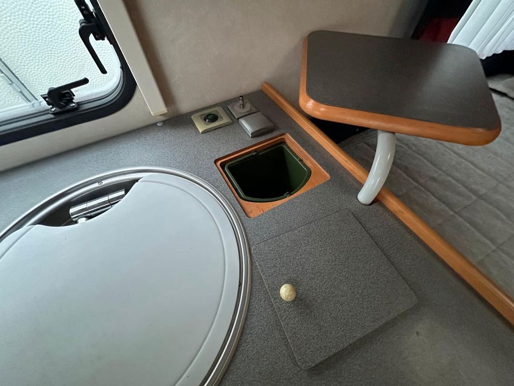 Adria 462 PU Adiva FESTBETT MOVER VORZELT 1300 KG