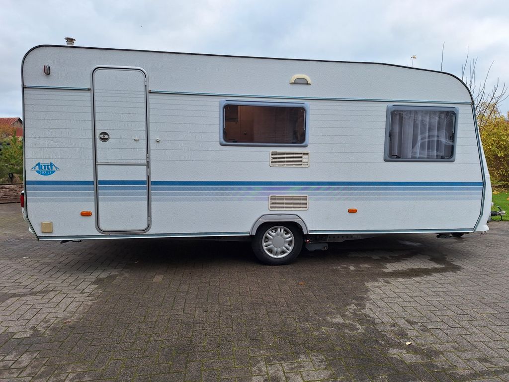 Adria Altea 502 LS mit Einzelbetten, Mover, Vorzelt
