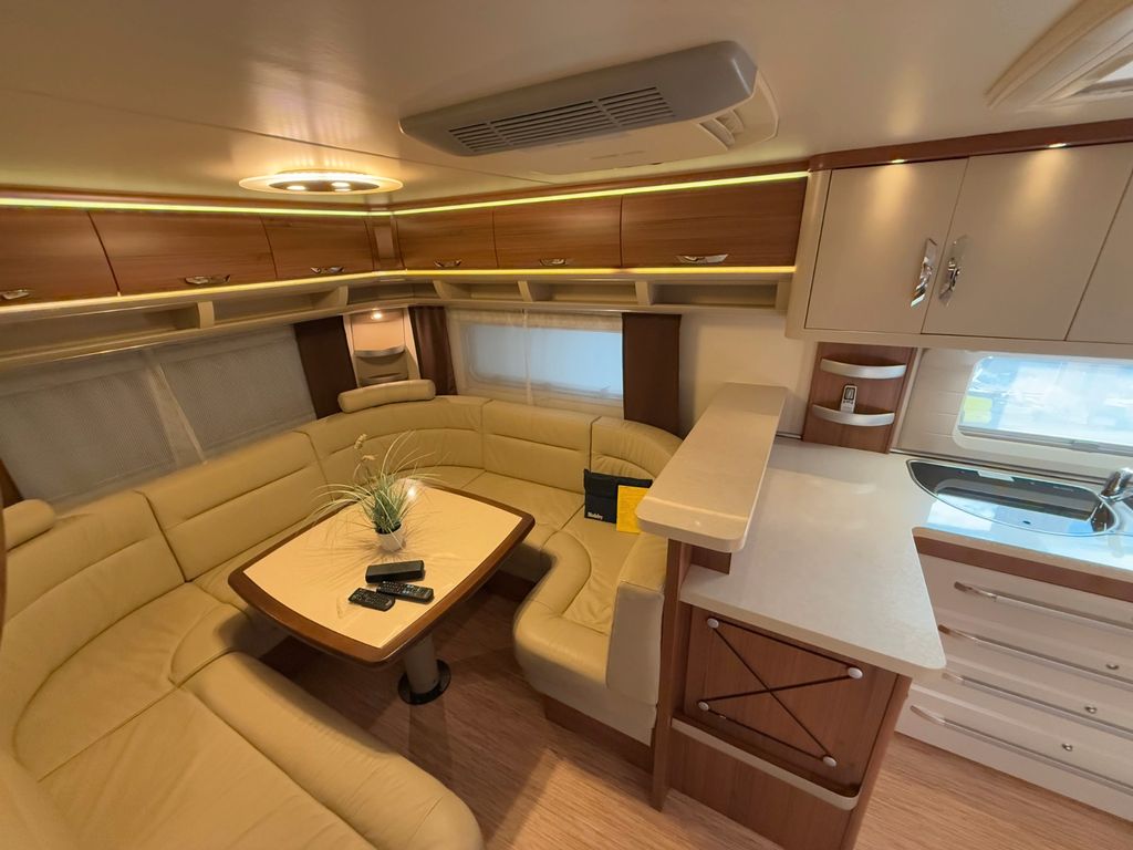 Hobby 560 CFe Premium Klima* Leder* Pioneer