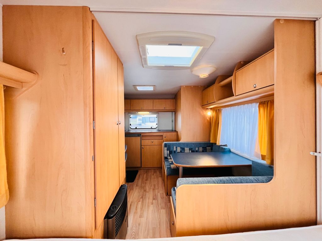 Delta EUROLINER 4100 TSF QUERBETT HECKKÜCHE