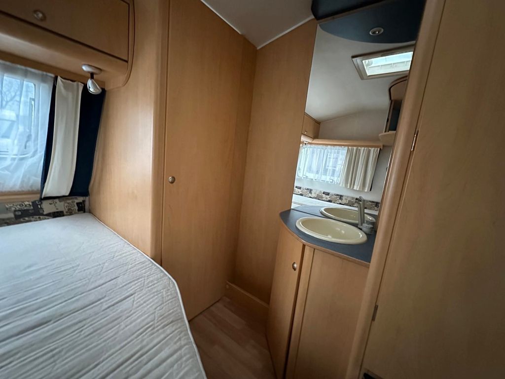 Delta 4900 TKM Euroliner STOCKBETT FESTBETT 1500 KG