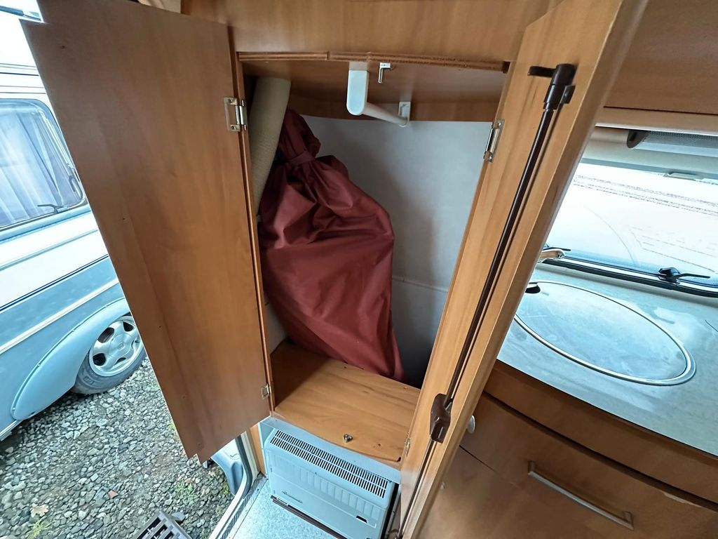 HYMER / ERIBA / HYMERCAR Puck 230 GT SITZGRUPPE KÜCHE VORZELT MOVER 790KG